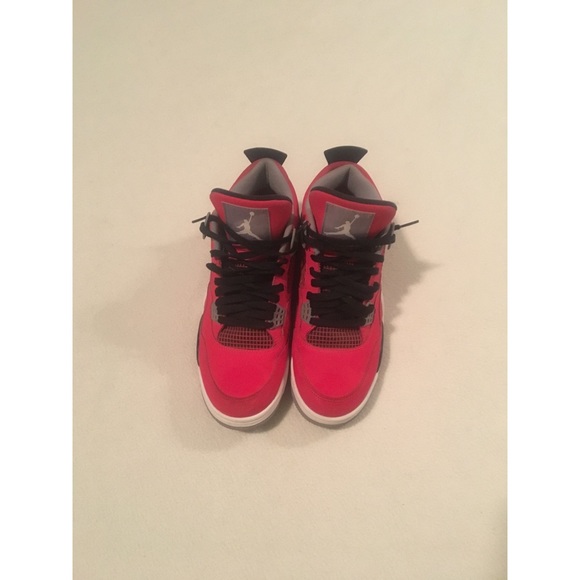 Jordan Toro 4s - Picture 4 of 4